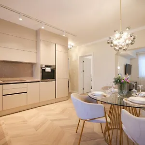 Golden Sea Organ Apartment